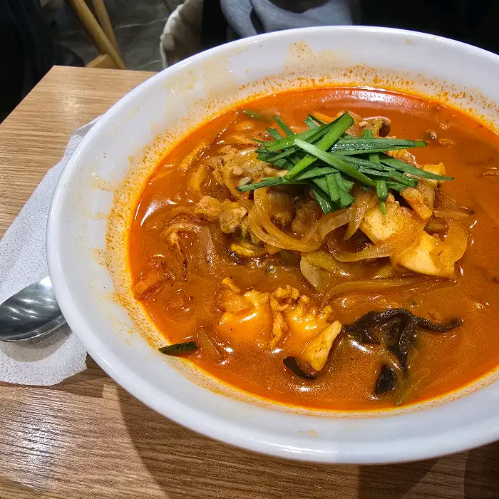 푸짐한 짬뽕 한 그릇