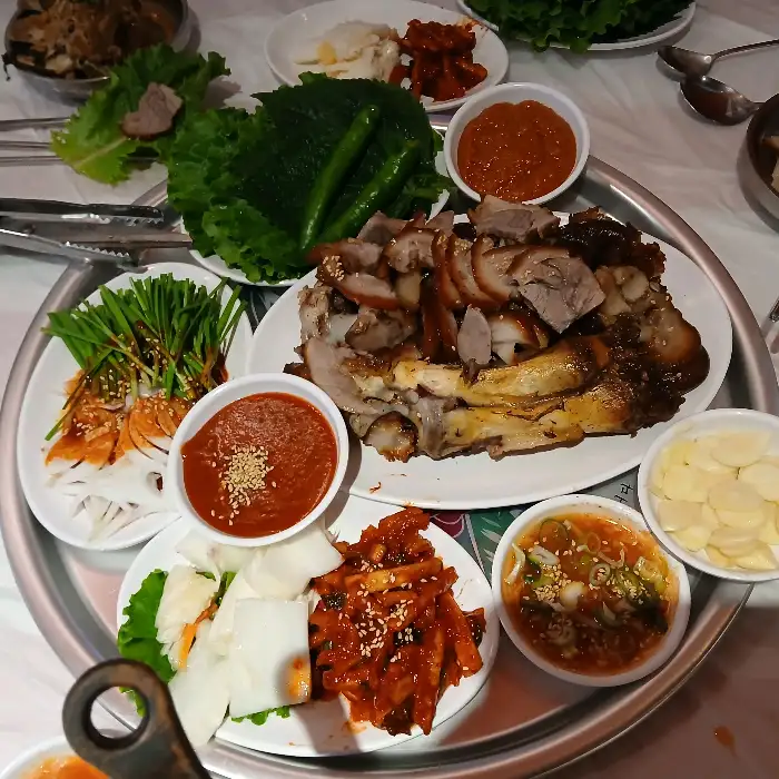 옴그한상 메뉴 구성