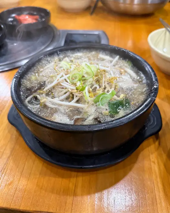 메밀왕만두국밥