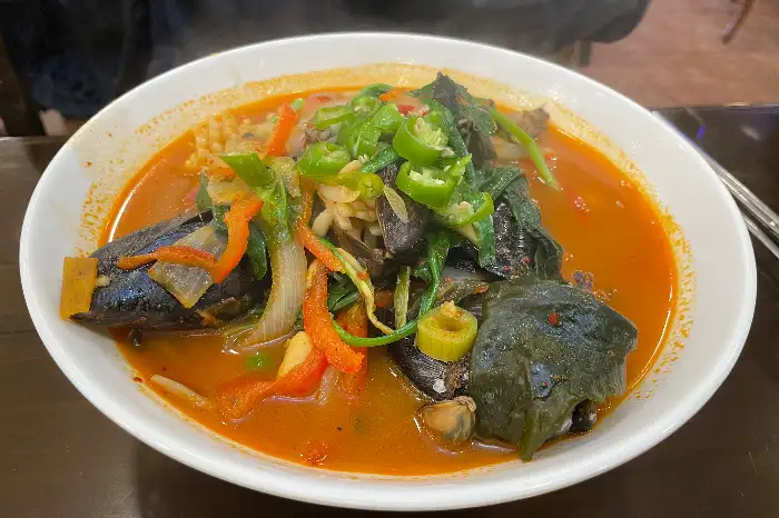 매콤한 짬뽕 한 그릇