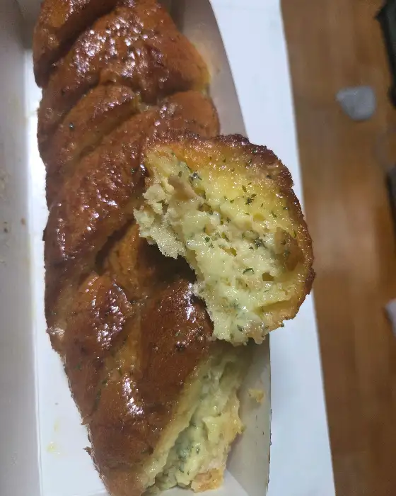 명란바게트 단면