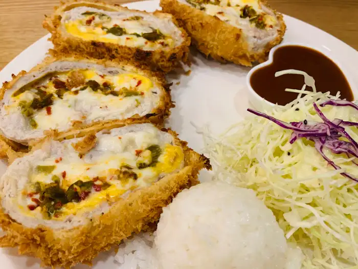 치즈 롤 까스 단면
