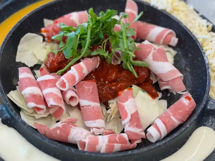 쭈꾸미와 함께 나온 우삼겹