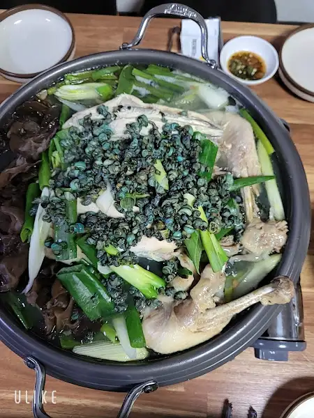 다슬기 백숙 클로즈업