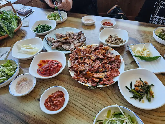 맛있게 끓고 있는 된장찌개