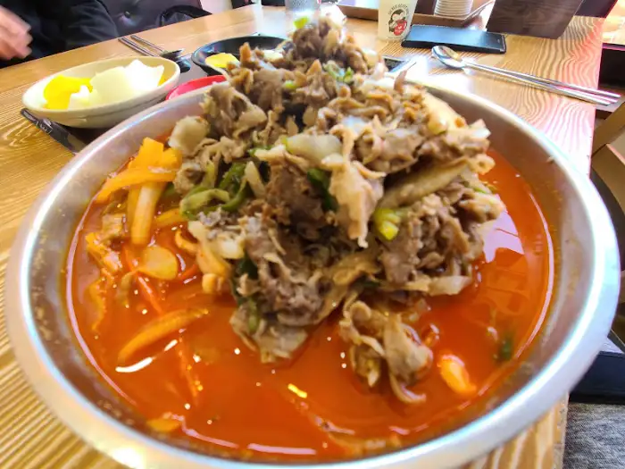 고기 듬뿍 짬뽕