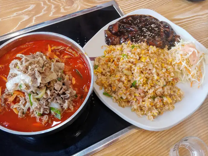 짬뽕과 볶음밥