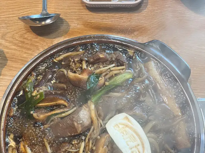 국물이 자작한 갈비찜 클로즈업
