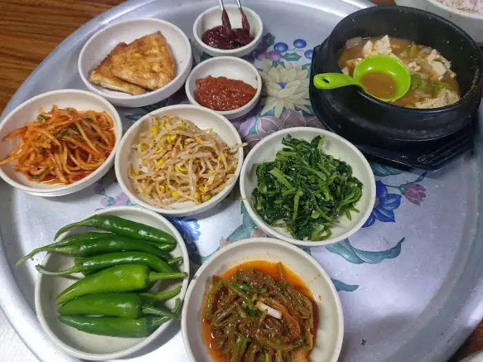 먹음직스러운 반찬들