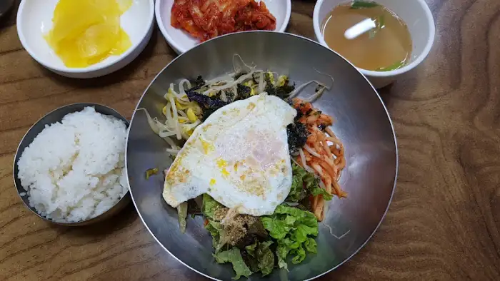 뜨끈한 김치찌개