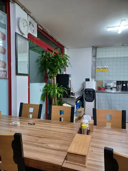 식당 내부 모습 1