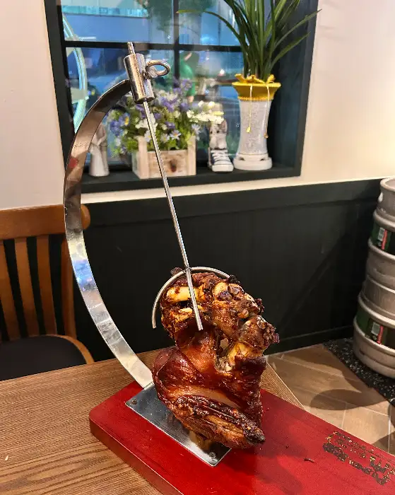 바삭한 꼴레뇨