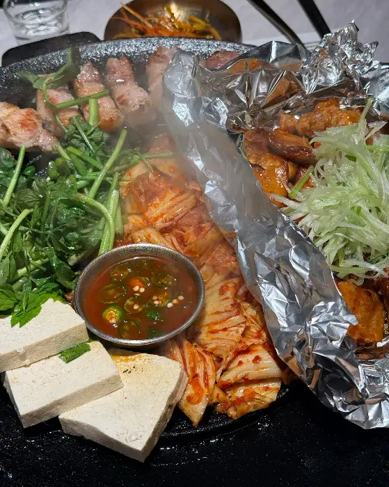 고기와 반찬 클로즈업