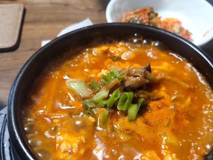 얼큰순두부찌개