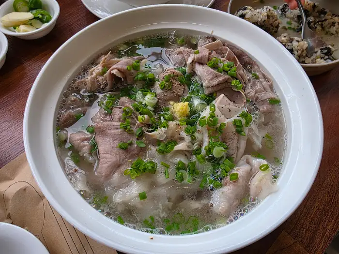 수육 메뉴 사진