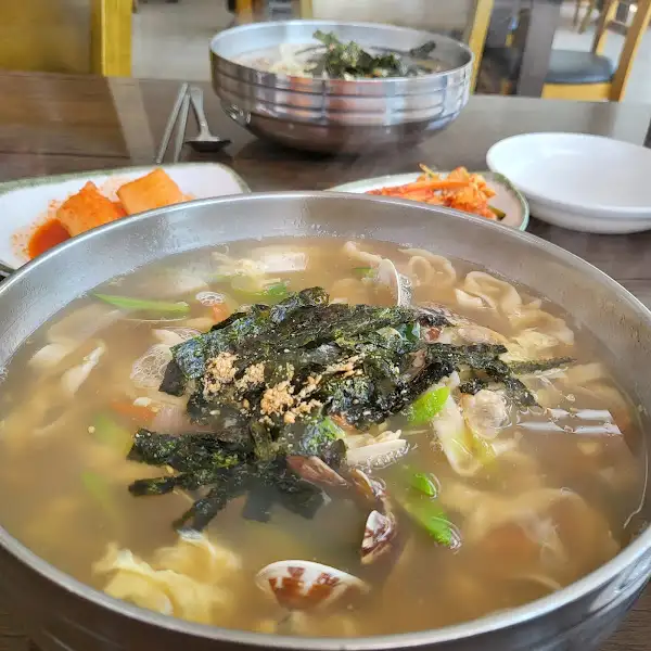 칼국수 한 그릇