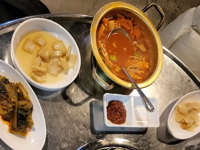 고기 굽는 모습