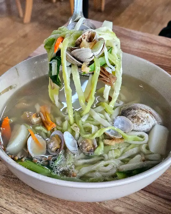 칼국수 면과 재료