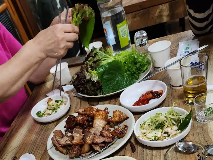 쌈 채소와 밑반찬