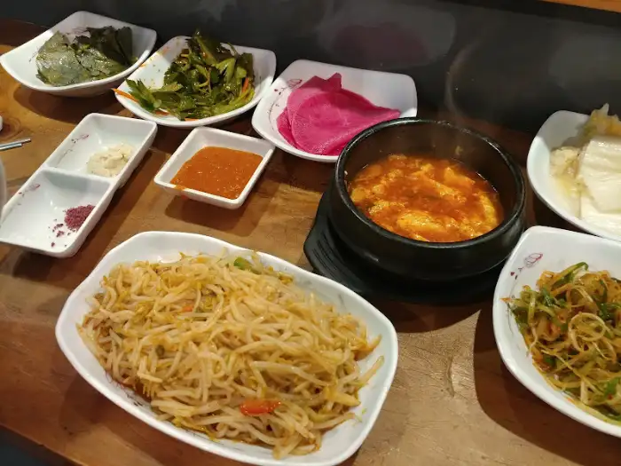 다양한 밑반찬