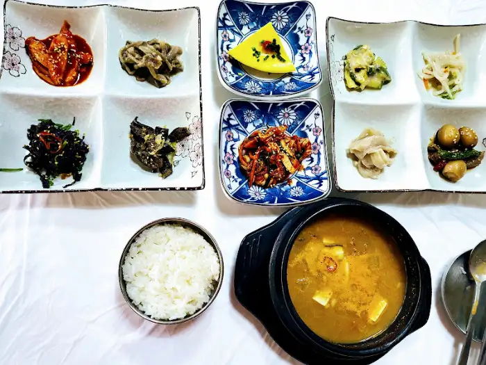 양진식당 된장찌개와 밥