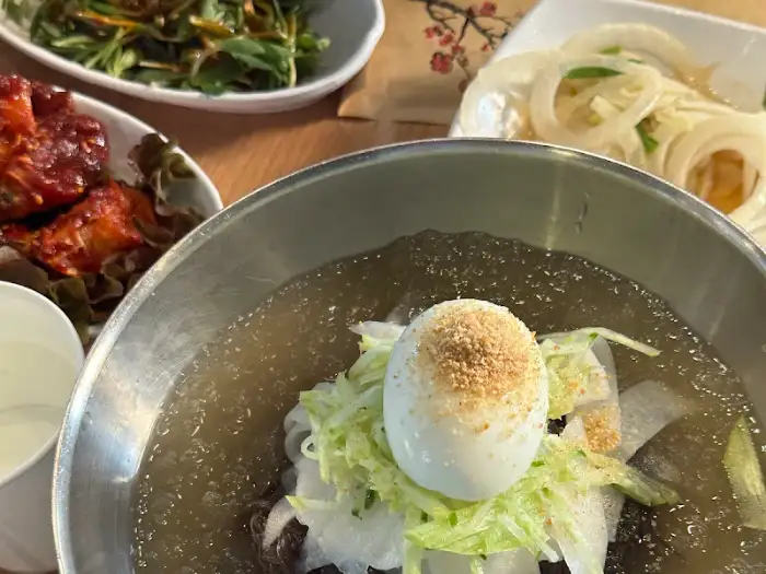 사랑채 숯불갈비 고읍점 시원한 물냉면
