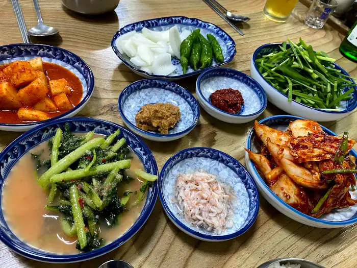 다양한 밑반찬