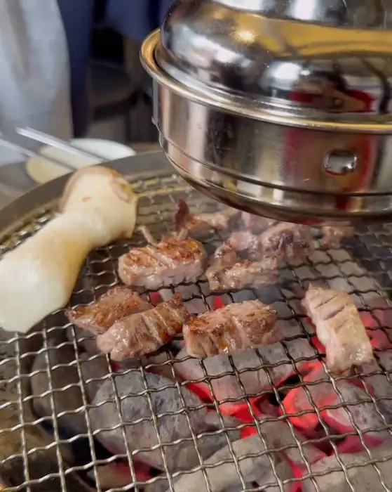 불판 위 갈매기살