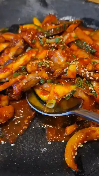 매콤달콤한 낙지볶음
