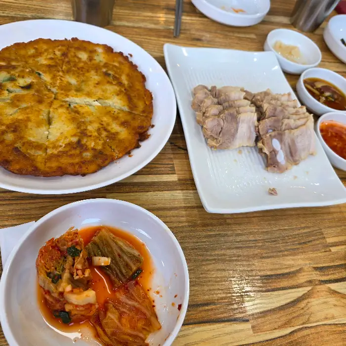 백령면옥 상차림