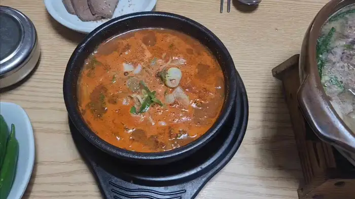 얼큰 순대국밥 모습
