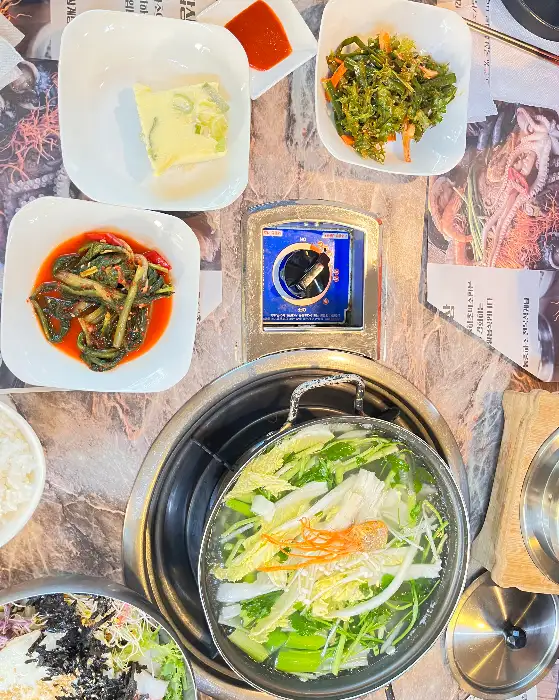 해신탕과 밑반찬