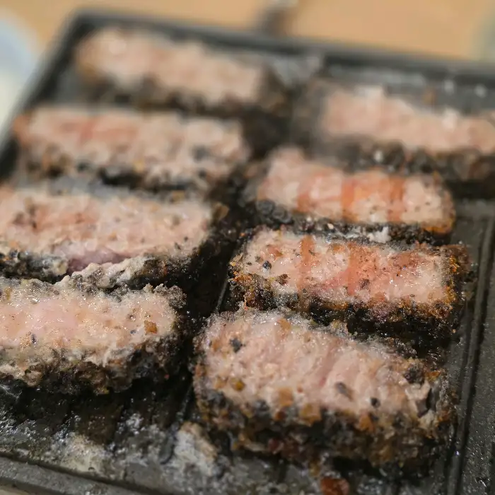 개인 화로에 구워지는 규카츠