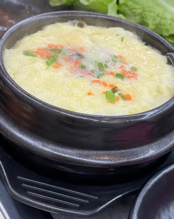 김이 모락모락 나는 계란찜