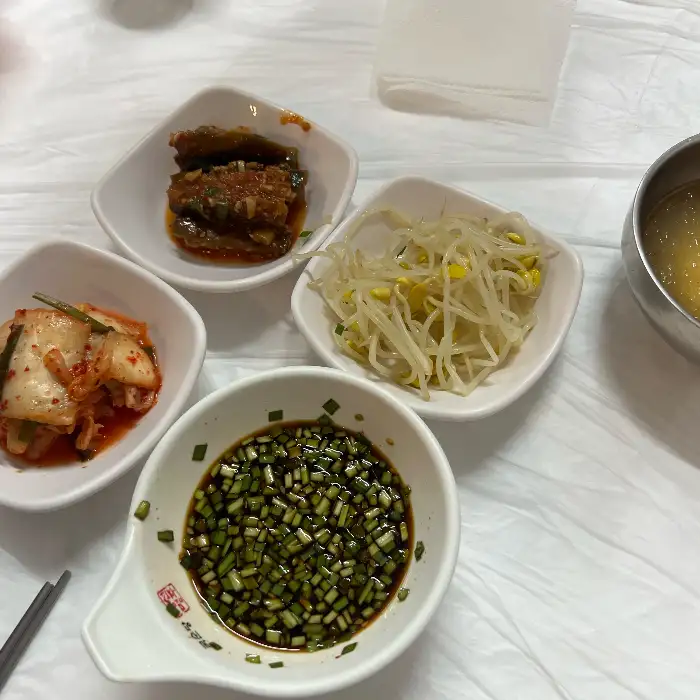 비빔 콧등치기 국수