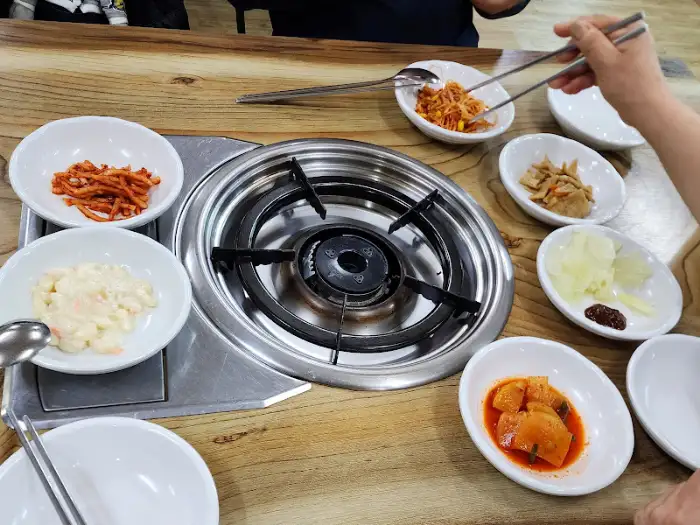 기본 반찬과 셋팅