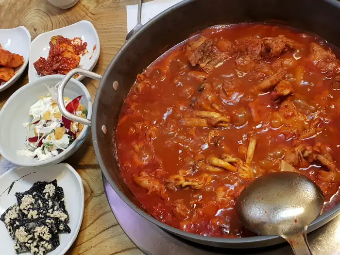 닭발 들어간 탕