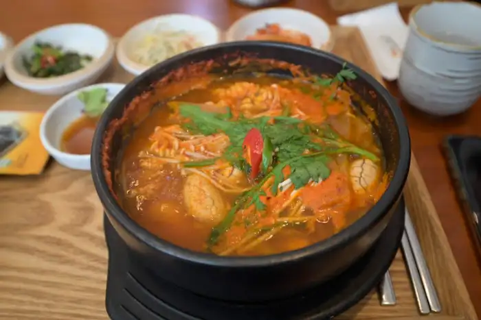 얼큰한 해물탕