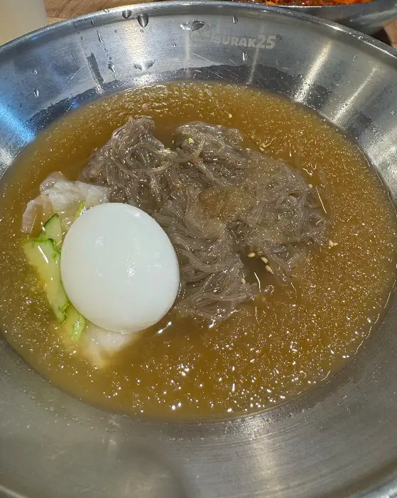 물냉면 국물