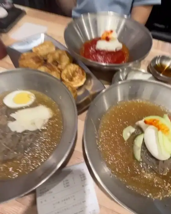 테이블 세팅
