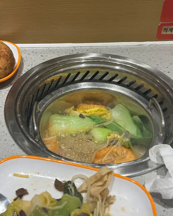 두 가지 맛 훠궈 국물