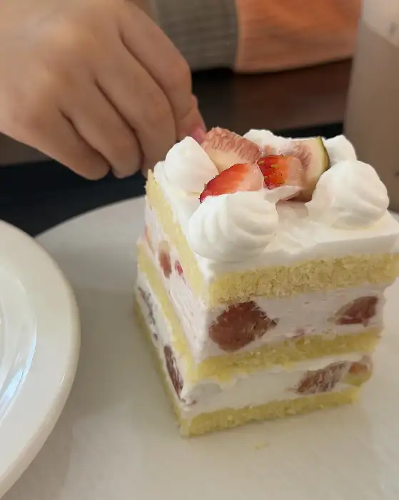 딸기 생크림 케이크