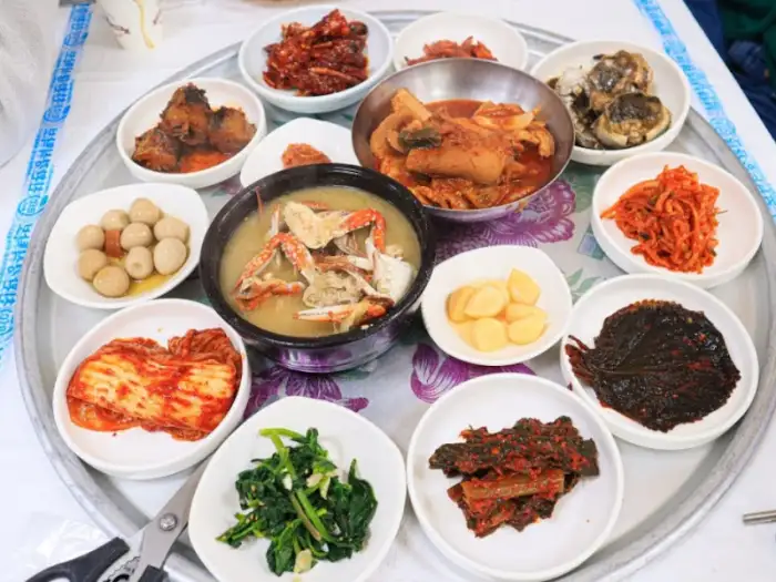 푸짐한 백반 한상차림