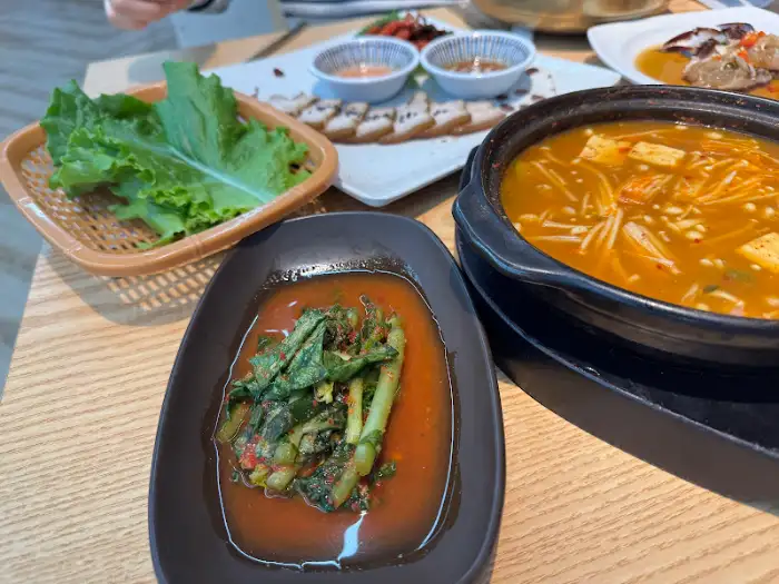 게장, 수육, 찌개