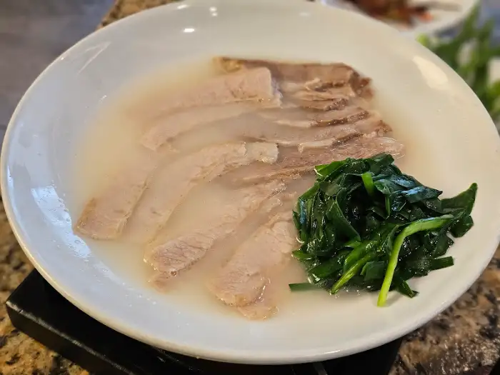 안목 돼지국밥 수육