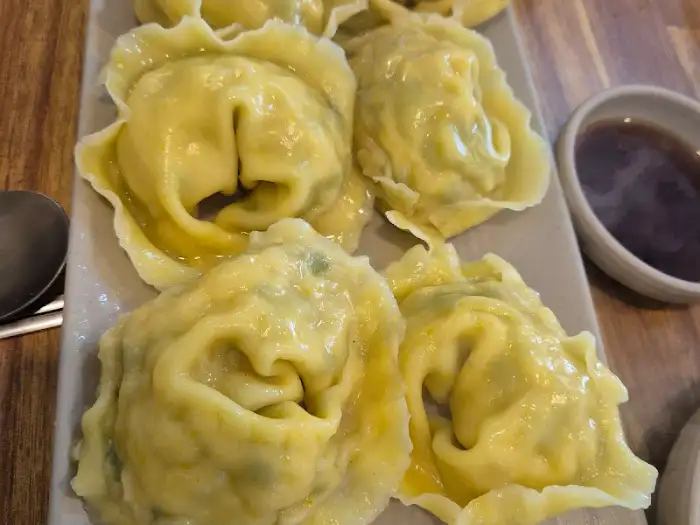 칼국수 면발과 국물