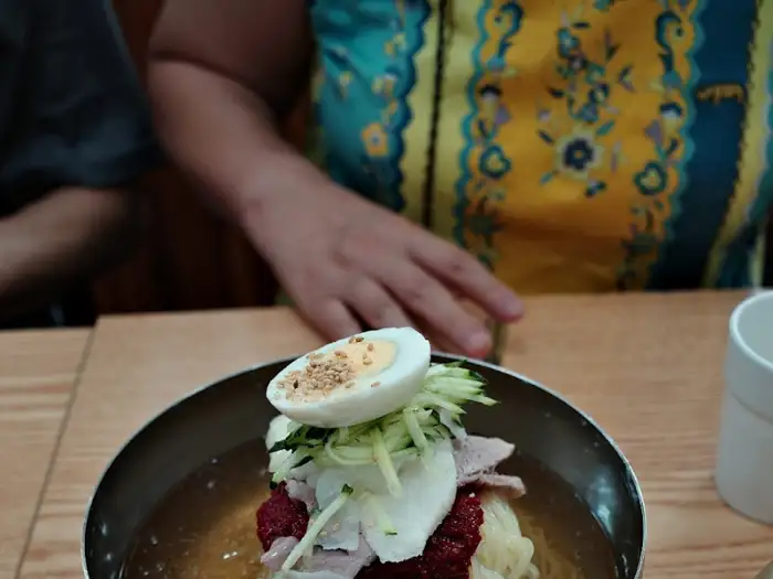 완성된 물회 밀면