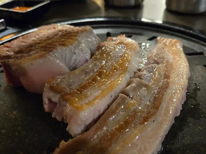 신선한 돼지고기 모둠