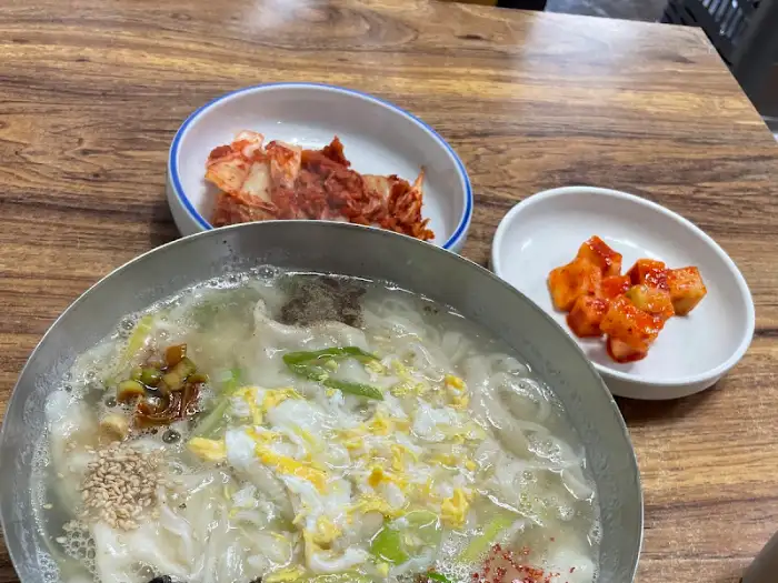 만두칼국수 근접샷