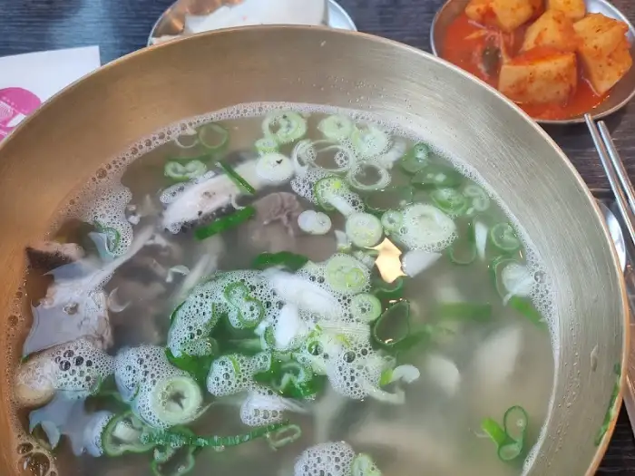 탕 그릇 클로즈업